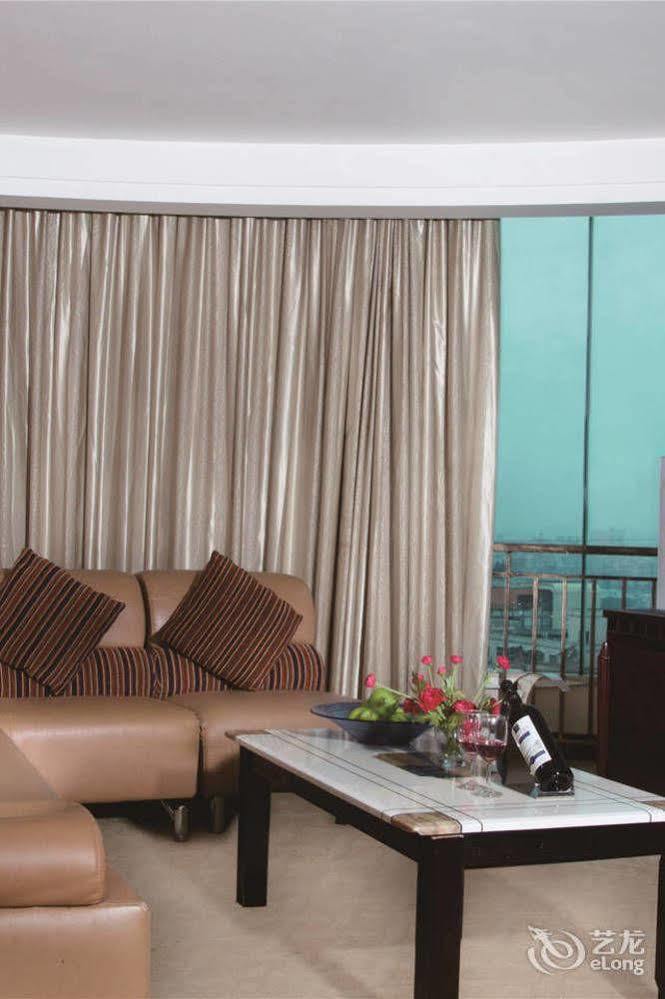 Jun Hao Hotel Dongguan  Exterior photo